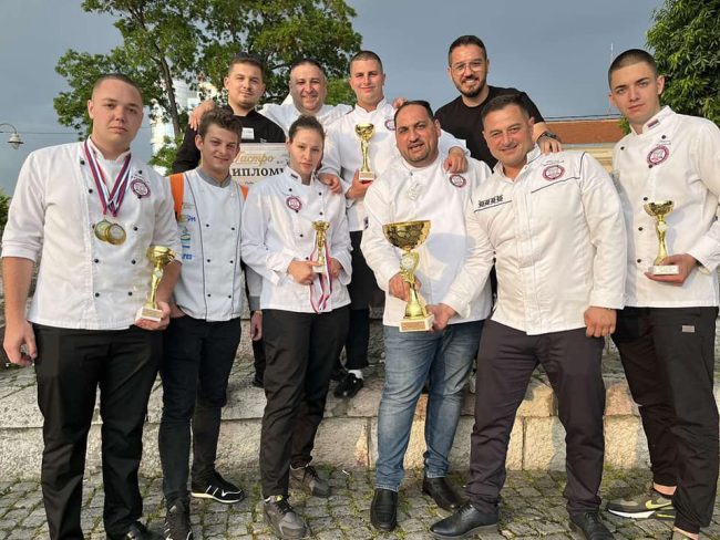 347595081_2297608690627635_8429128162987983005_n