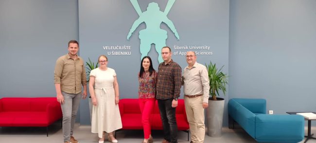 441156550_836768425142592_4987632965892742575_n